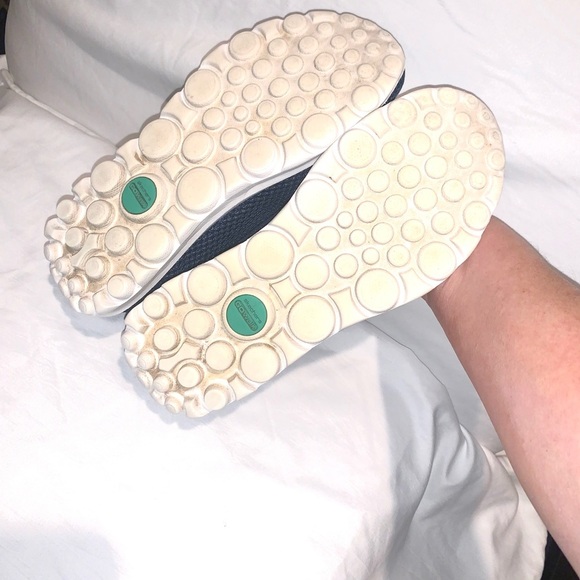 Skechers GOWalk Classic Vegan Washable Slip-Ons - Summer Blossom 8 - Picture 9 of 10